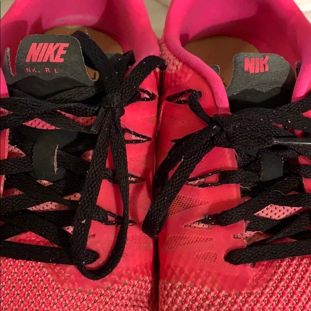 👟Nike Free 5.0 hot pink, size 9.5 shoes. SS1 - Picture 6 of 6